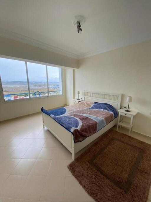 View Apartments Лараш Екстериор снимка